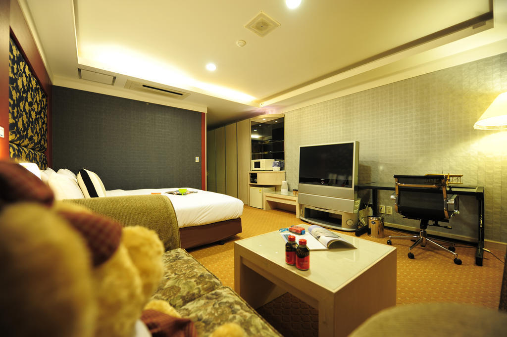 Cheonan Metro Tourist Hotel Номер фото