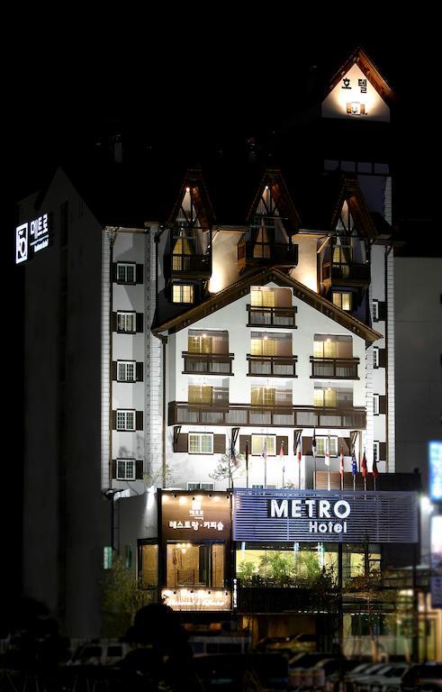 Cheonan Metro Tourist Hotel Екстер'єр фото