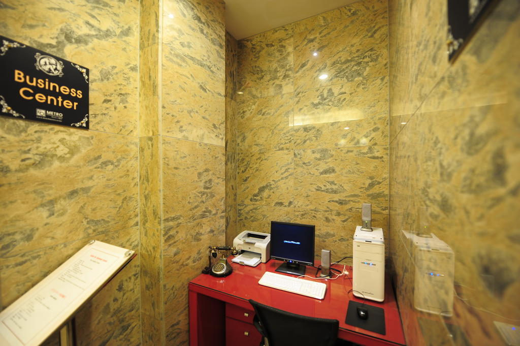 Cheonan Metro Tourist Hotel Екстер'єр фото