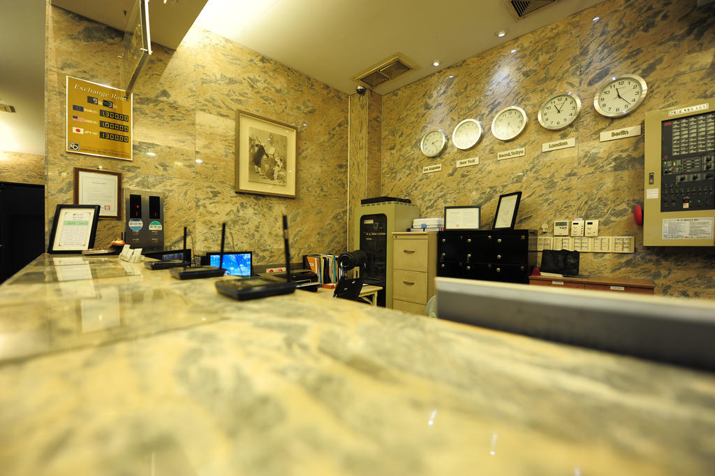 Cheonan Metro Tourist Hotel Екстер'єр фото