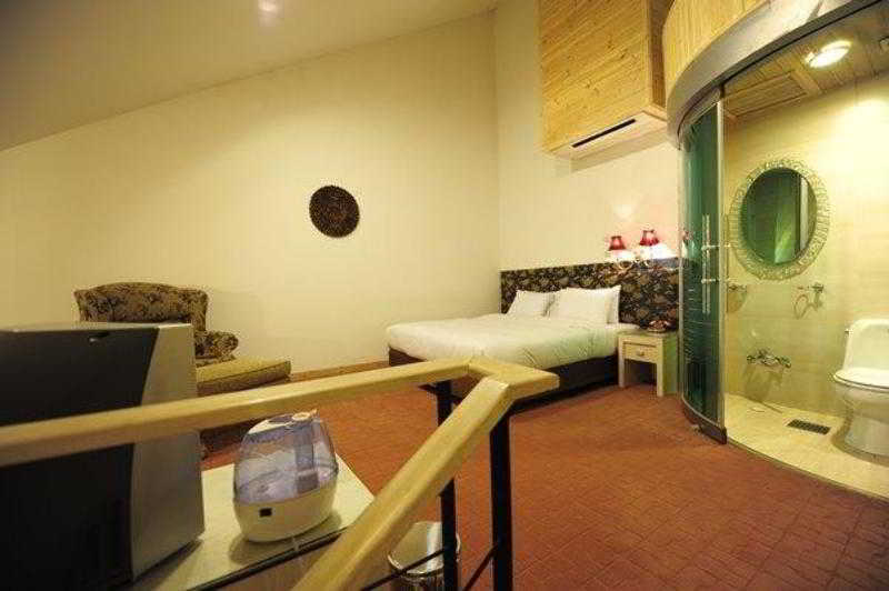 Cheonan Metro Tourist Hotel Екстер'єр фото