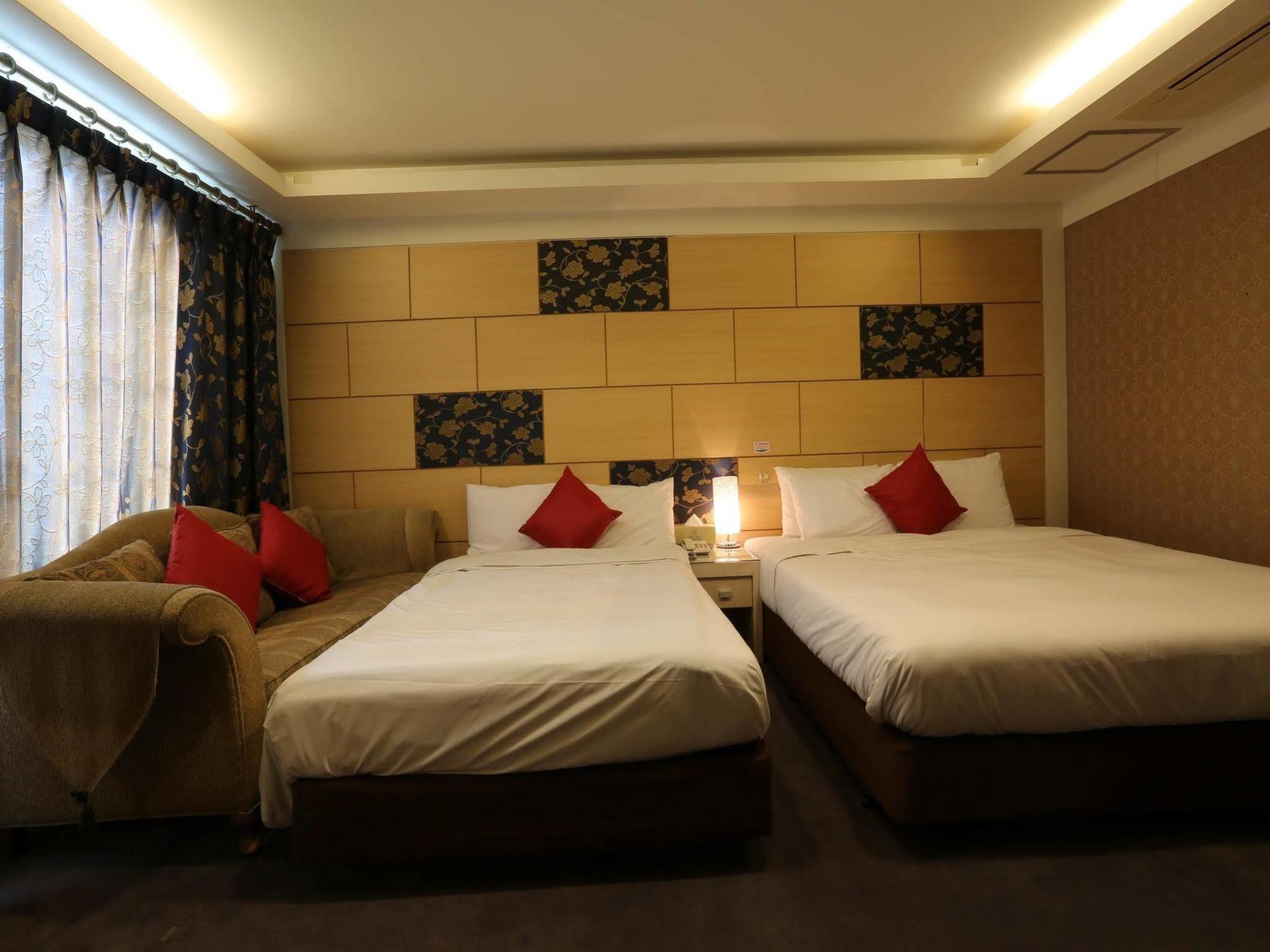 Cheonan Metro Tourist Hotel Екстер'єр фото